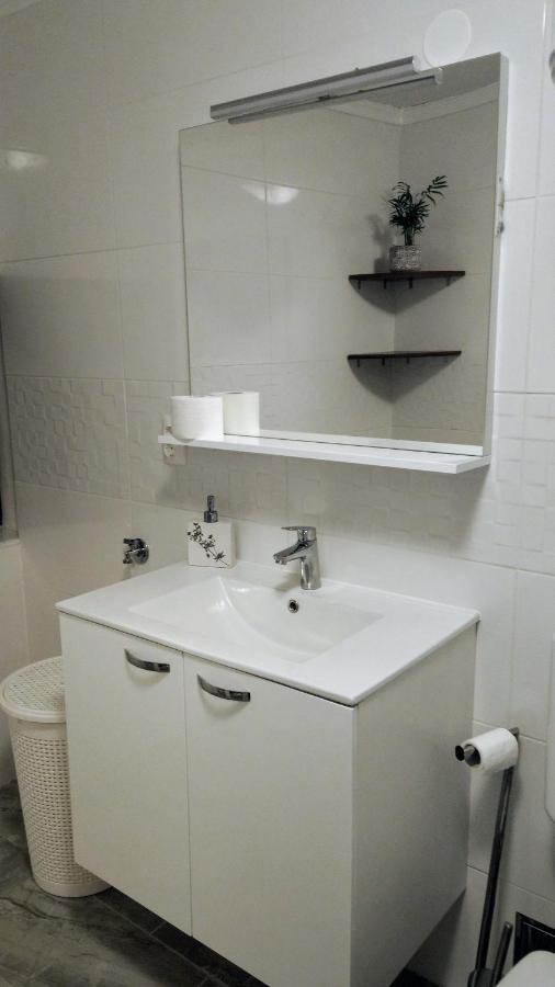 Apartment Baratula 穆泰尔岛 外观 照片