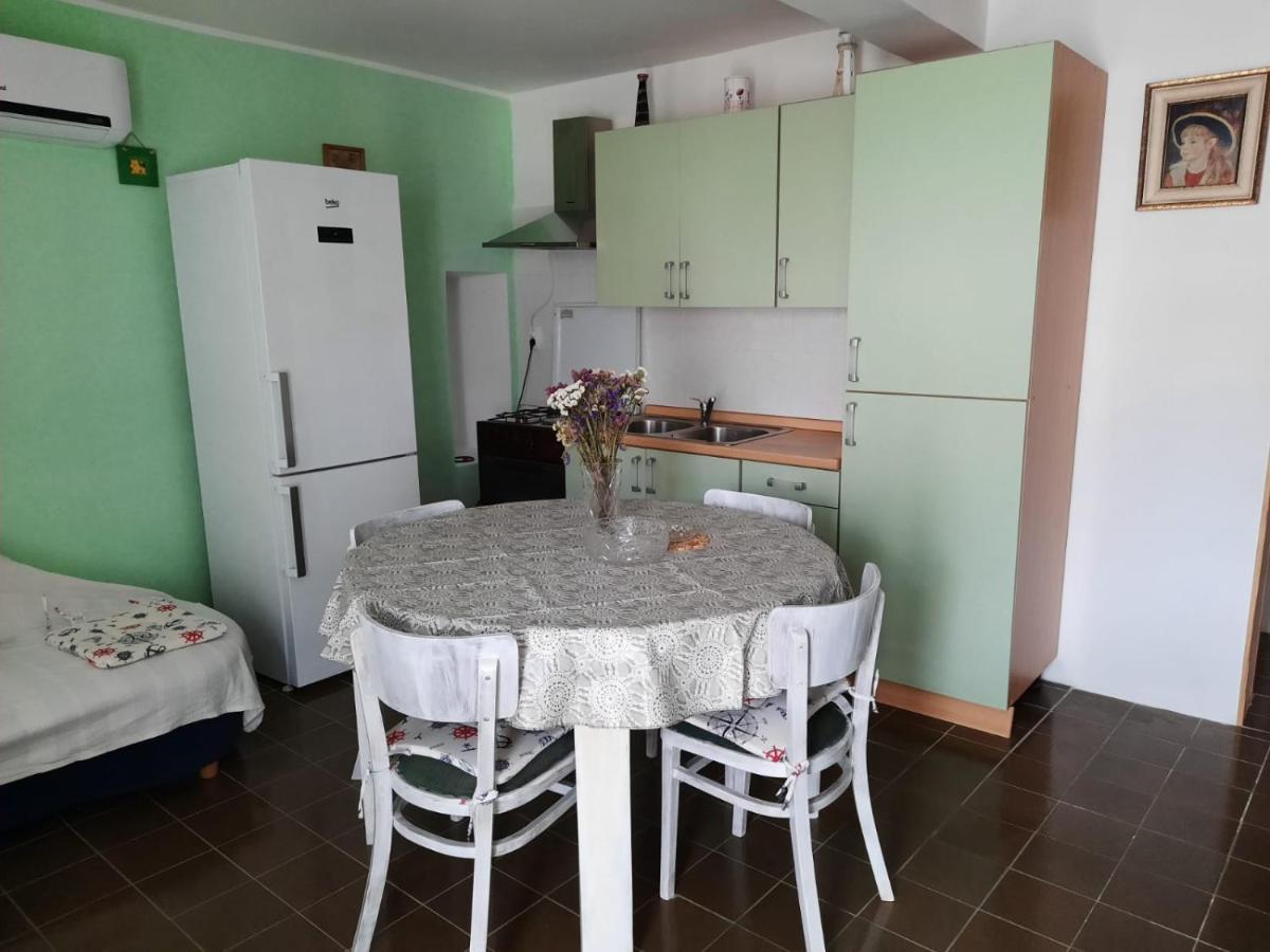 Apartment Baratula 穆泰尔岛 外观 照片
